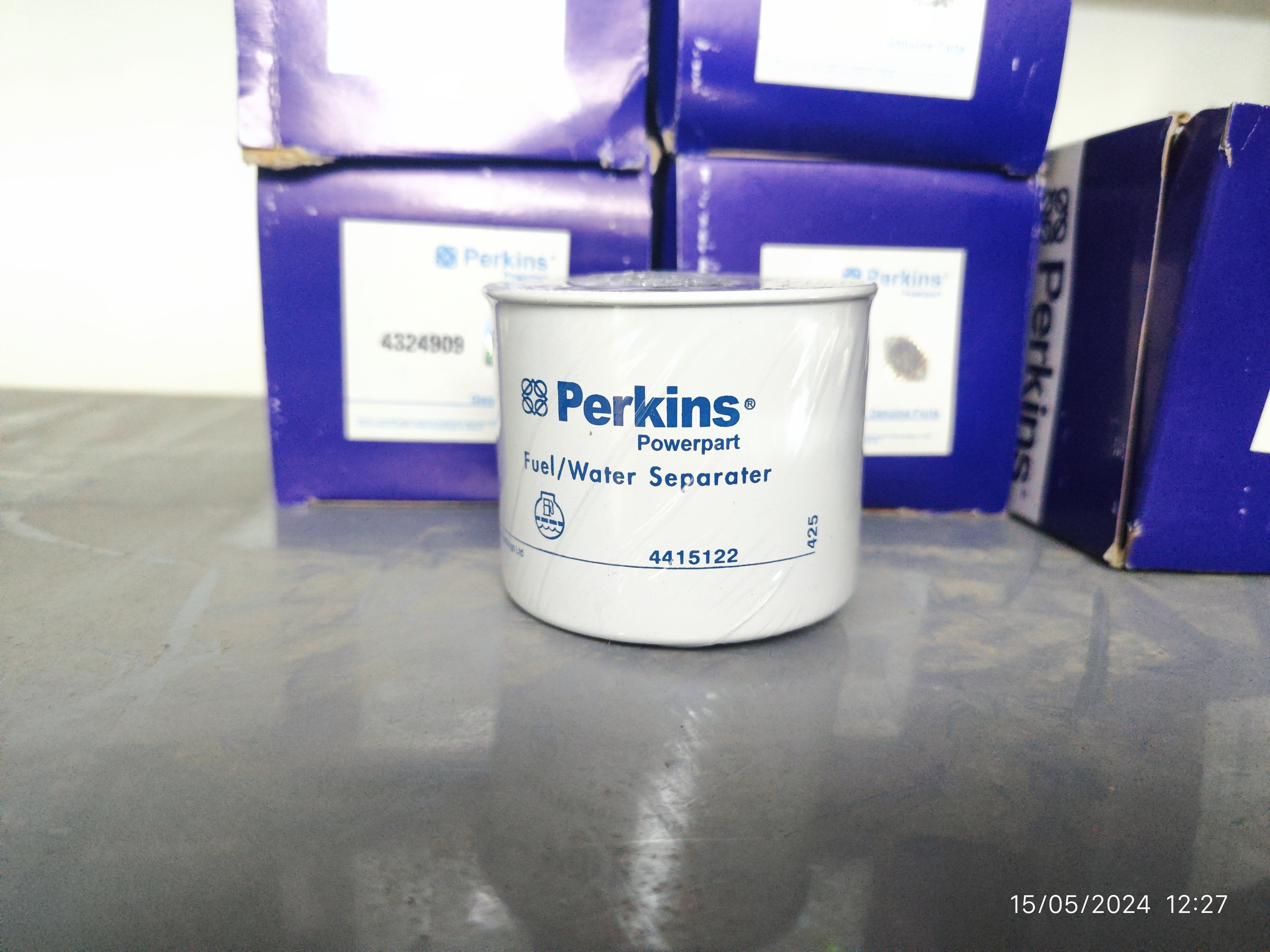 Lọc dầu Perkins 4415122 class=